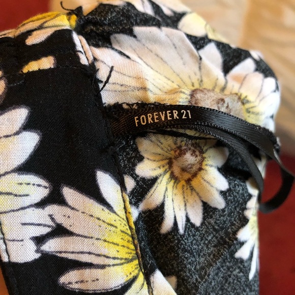 Forever 21 Floral Skirt/Skort - Picture 6 of 8